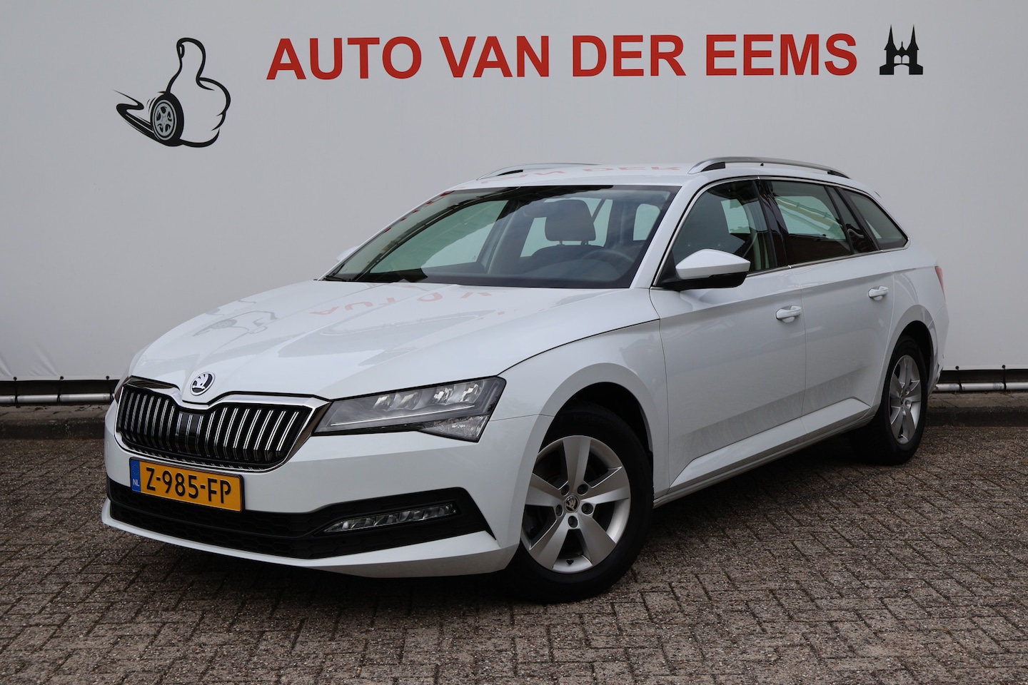 Skoda Superb Combi - 1.5 TSI ACT Busn. Ed. / NL-Auto / Clima / Aplle,andr. / Navi / Led verl. - AutoWereld.nl