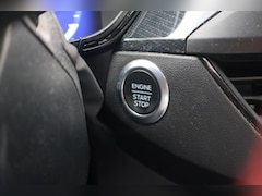 Ford Focus Wagon - 1.0 ST-Line EcoBoost 155pk | Pano | Trekhaak | Virtual | Winter Pakket | Camera | LED | Cr