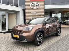 Toyota Yaris Cross - 1.5 Hybrid 130 Executive NIEUW DIRECT LEVERBAAR STOEL/STUURVERW LM-VELGEN BLIND SPOT EL-AC