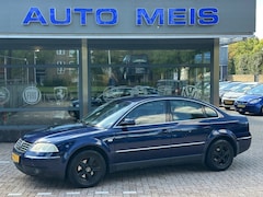Volkswagen Passat - 2.0-20V Arctic Airco Cruise Trekhaak NAP-Autopas Nieuw APK