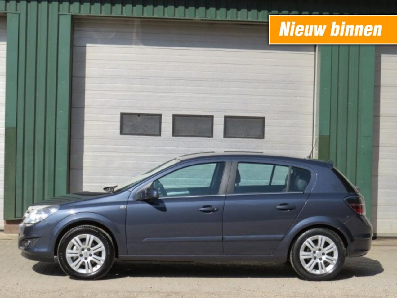 Opel Astra - 1.8 Essentia 1.8 ESSENTIA - AutoWereld.nl