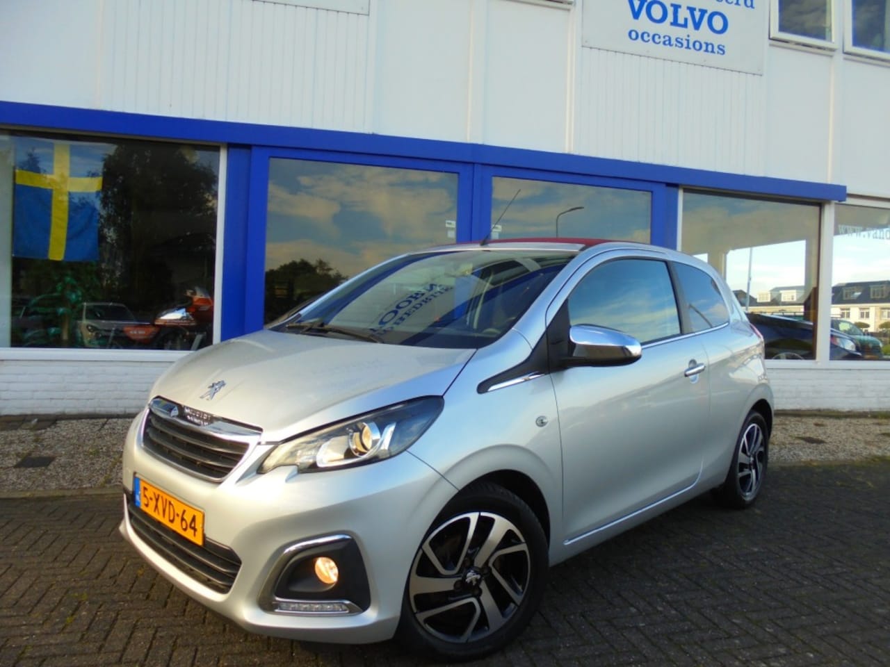 Peugeot 108 - 1.0 e-VTi Allure TOP! 1.0 E-VTI ALLURE TOP,AIRCO/ECC,LM VLG,1E EIG,ORG NL,NIEUWSTAAT!! - AutoWereld.nl