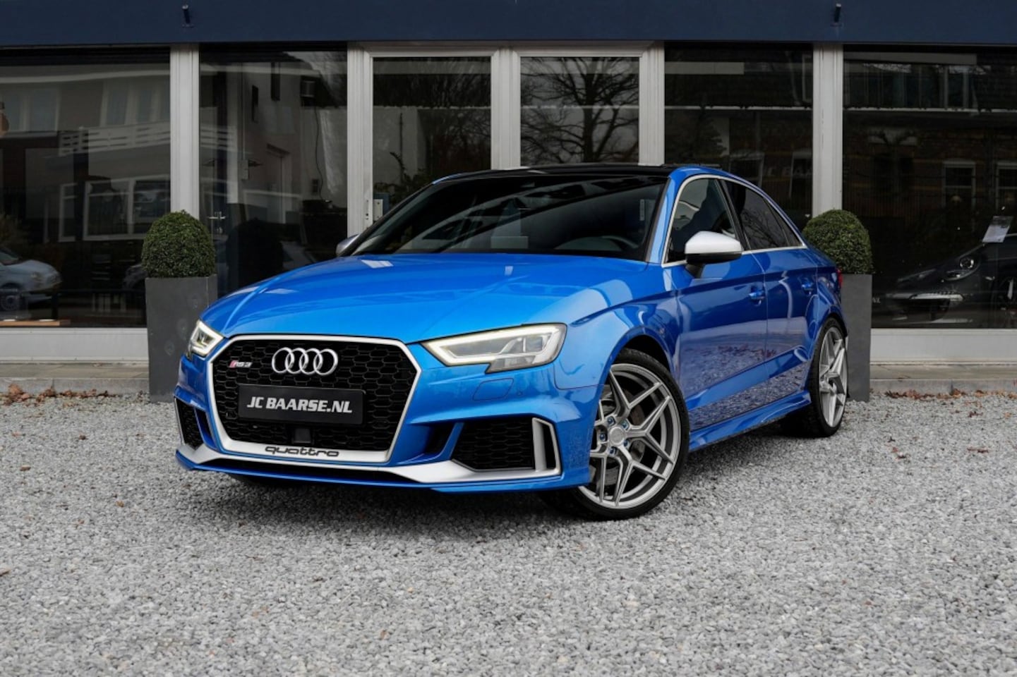 Audi RS3 - 2.5 TFSI QUATTRO LIMOUSINE/BenO/PANO/VIRTUAL/STAGE 2 - AutoWereld.nl