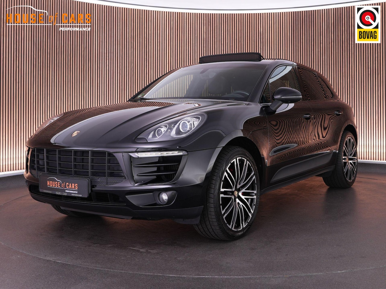 Porsche Macan - S 3.0 340pk |Techart sportuitlaat|panoramadak|luchtvering|Apple Carplay|Bose|adaptief onde - AutoWereld.nl