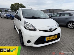 Toyota Aygo - 1.0 VVT-i Now, Airco, 5drs, NAP, 2de eigenaar