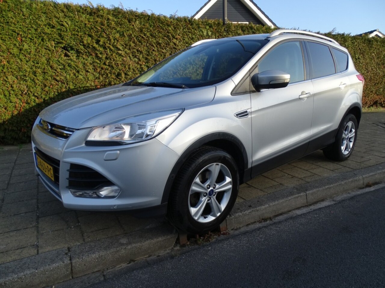 Ford Kuga - 1.5 TITANIUM PLUS-2000 kg trekgewicht-Navi-Blth-Came-hlf leer-Cruise - AutoWereld.nl