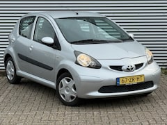 Toyota Aygo - 1.0-12V + / APK / 5 deurs / NAP / Nette auto / Garantie / inruil Mog