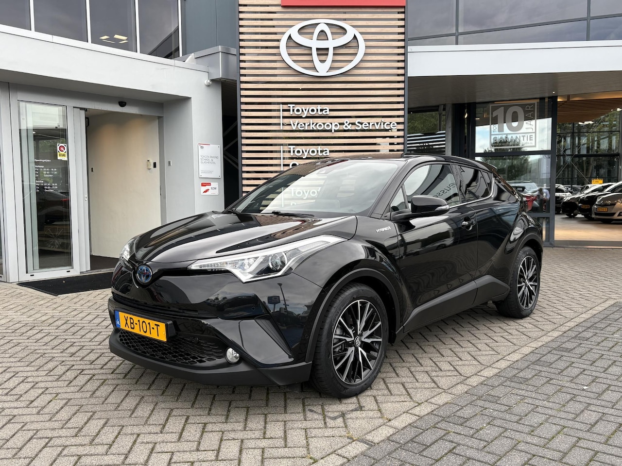 Toyota C-HR - 1.8 Hybrid Dynamic CAMERA ADAPTIVE CRUISE KEYLESS - AutoWereld.nl