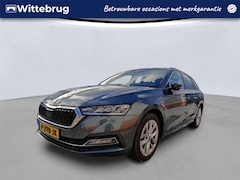 Skoda Octavia Combi - 1.0 e-TSI 110pk Business Edition DSG Automaat / Navigatie / LM 17 inch / Head up display /