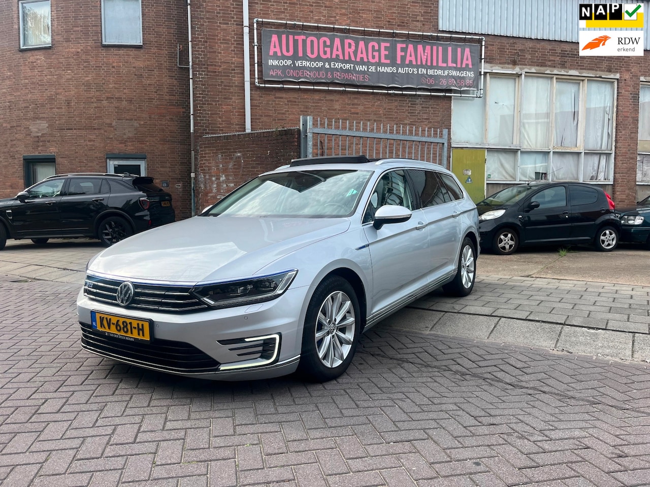 Volkswagen Passat Variant - 1.4 TSI GTE Connected Series Plus 1.4 TSI GTE Connected Series Plus - AutoWereld.nl
