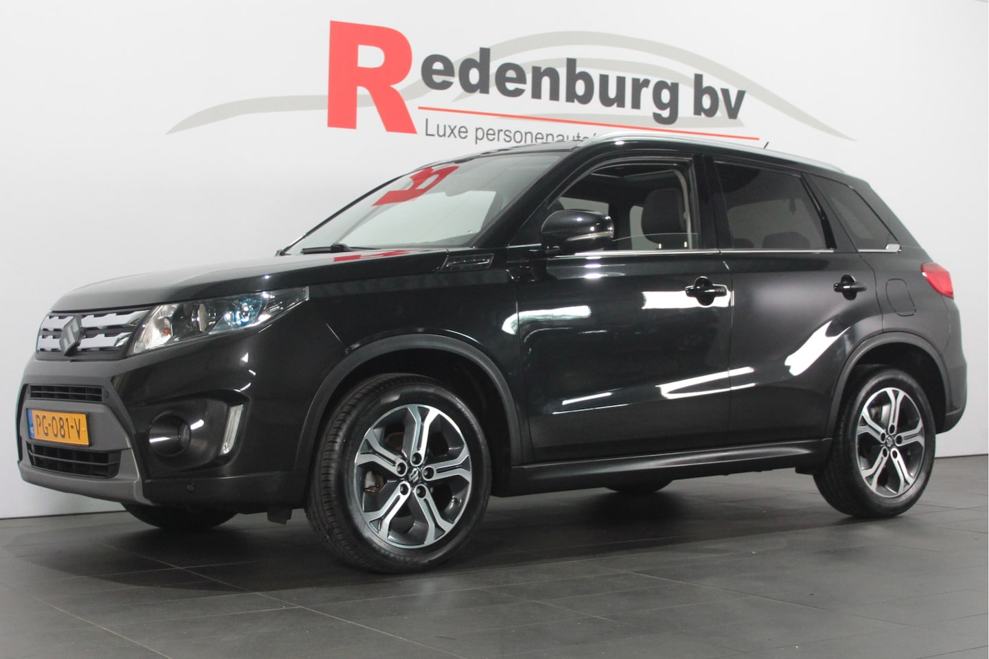 Suzuki Vitara - 1.6 High Executive - Navi / Camera / Trekhaak - AutoWereld.nl