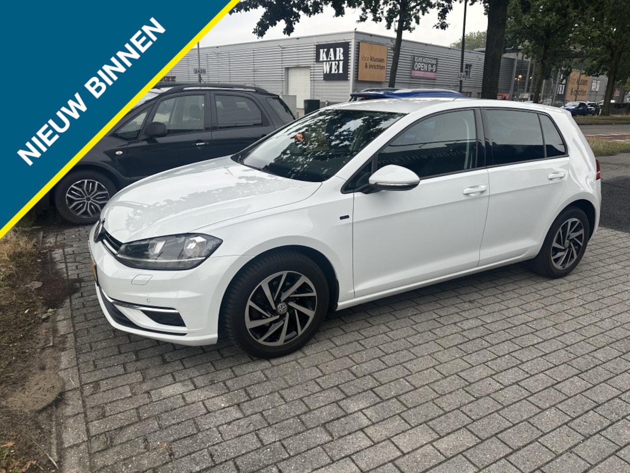 Volkswagen Golf - 1.0 TSI Highline 1.0 TSI Highline - AutoWereld.nl