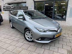 Toyota Auris Touring Sports - 1.2T Business Pano Trekhaak Navi Beurt