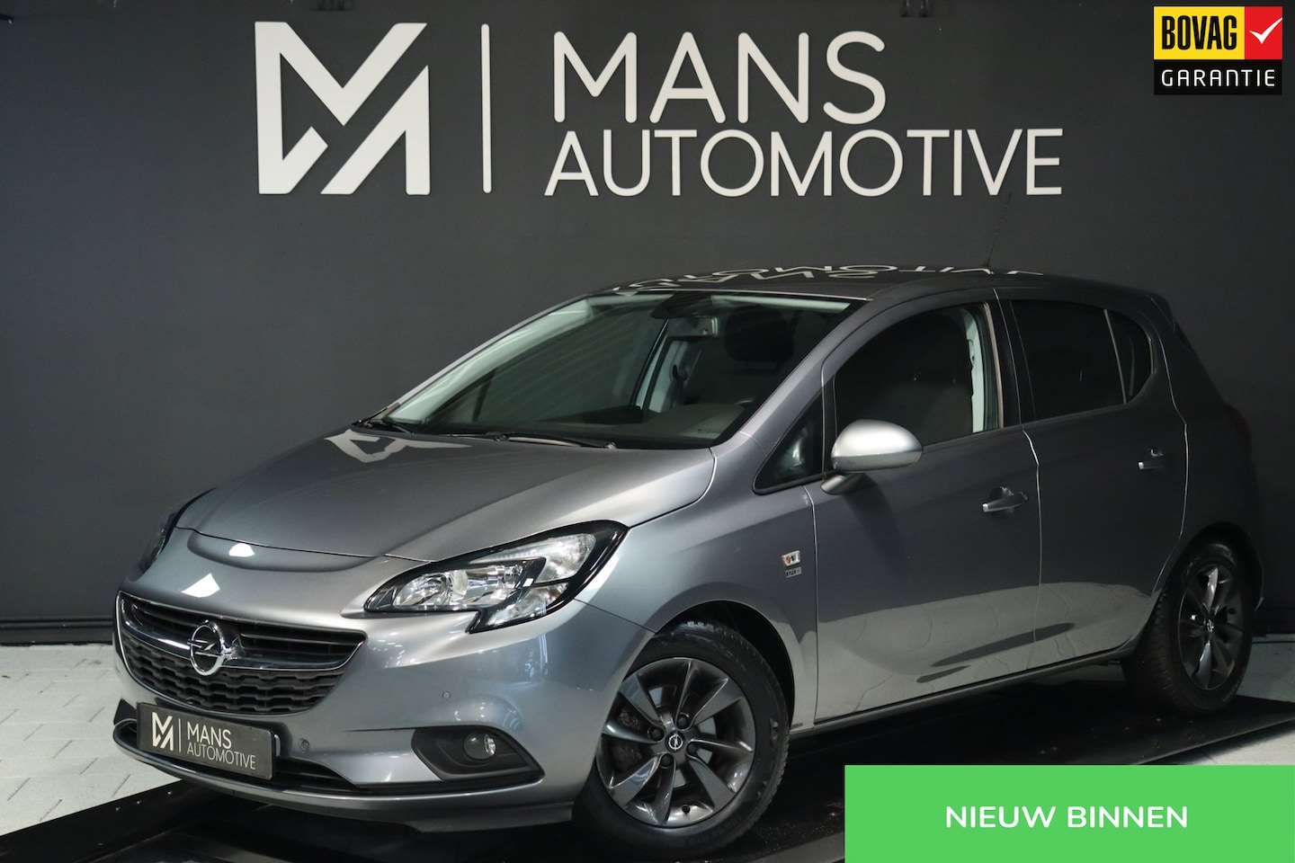 Opel Corsa - 1.4 120 Jaar Edition / CAMERA / CARPLAY / STUUR+STOELVERW - AutoWereld.nl