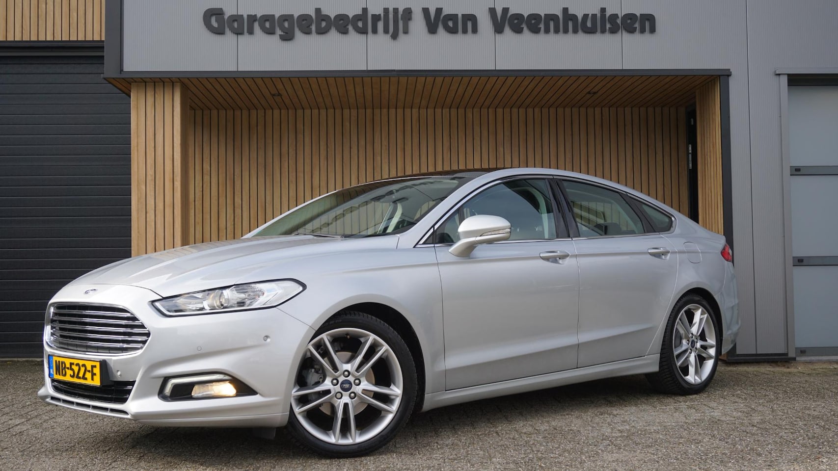 Ford Mondeo - 1.5 160pk Titanium Pano.Dak Keyless Navi 19inch LM Stoel&Stuurwiel V.W. *NL auto* 110606km - AutoWereld.nl