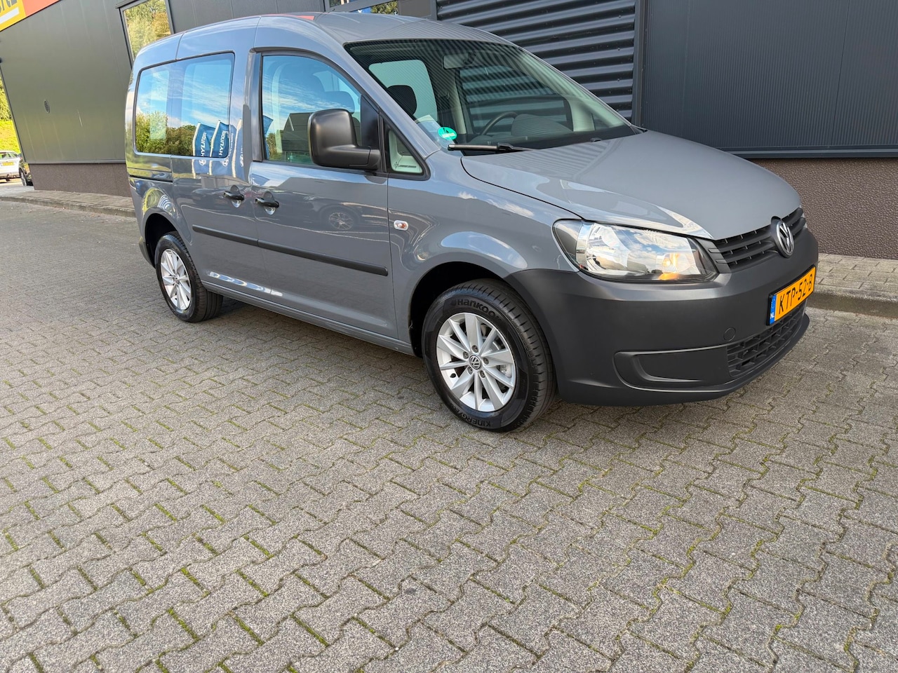 Volkswagen Caddy - 1.2 TSI Easyline 5 persoons met airco - AutoWereld.nl