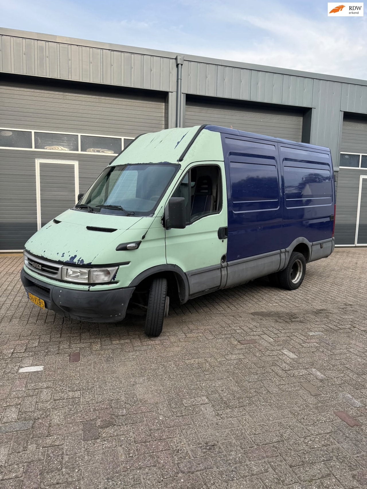 Iveco Daily - 35 C 13V 330 H2 35C13V 330 H2 - AutoWereld.nl