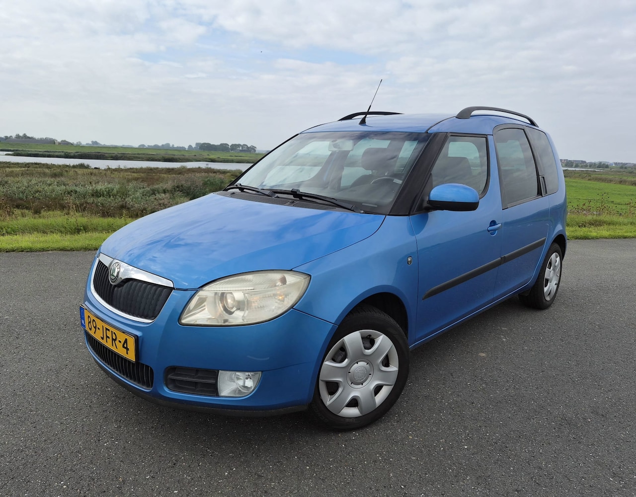 Skoda Roomster - 1.4-16V Comfort Cruise, Trekhaak, Parkeersensoren - AutoWereld.nl