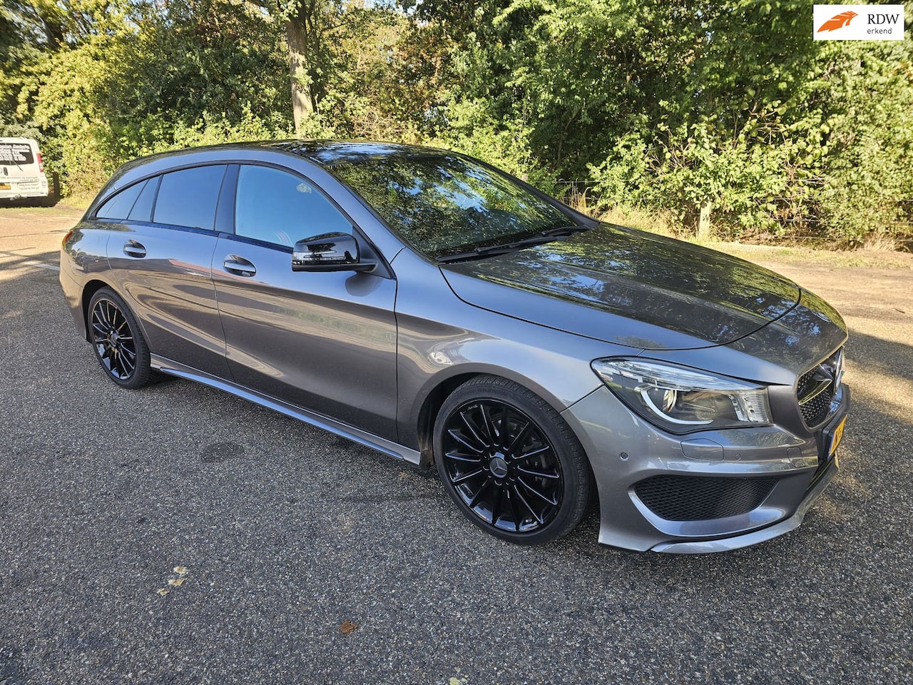 Mercedes-Benz CLA-klasse Shooting Brake - 180 OrangeArt Edition AMG PAKKET - AutoWereld.nl