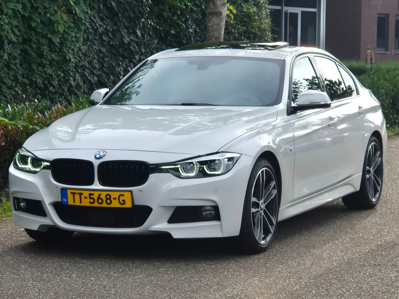BMW 3-serie - 320i F30 M Sport Ed Shadow Executive H&K Apple CarPlay Pano ACC Adaptieve Cruise Keyless N - AutoWereld.nl