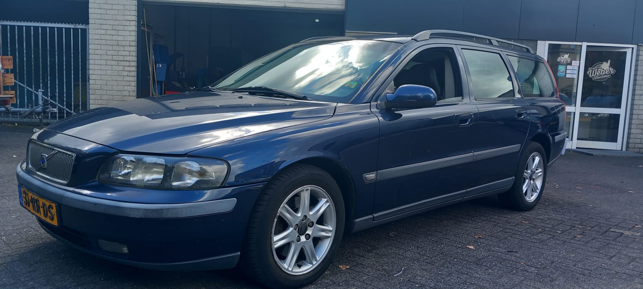 Volvo V70 - 2.4 Comfort Line - AutoWereld.nl