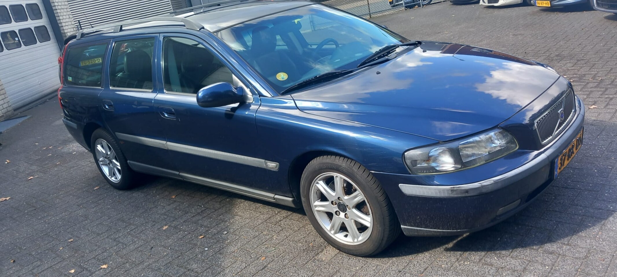 Volvo V70 - 2.4 Comfort Line