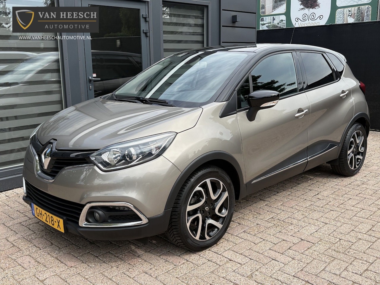 Renault Captur - 1.2 TCe Dynamique AUTOMAAT | Camera Navi Trekhaak | NAP 2015 | SCHADEVRIJ - AutoWereld.nl