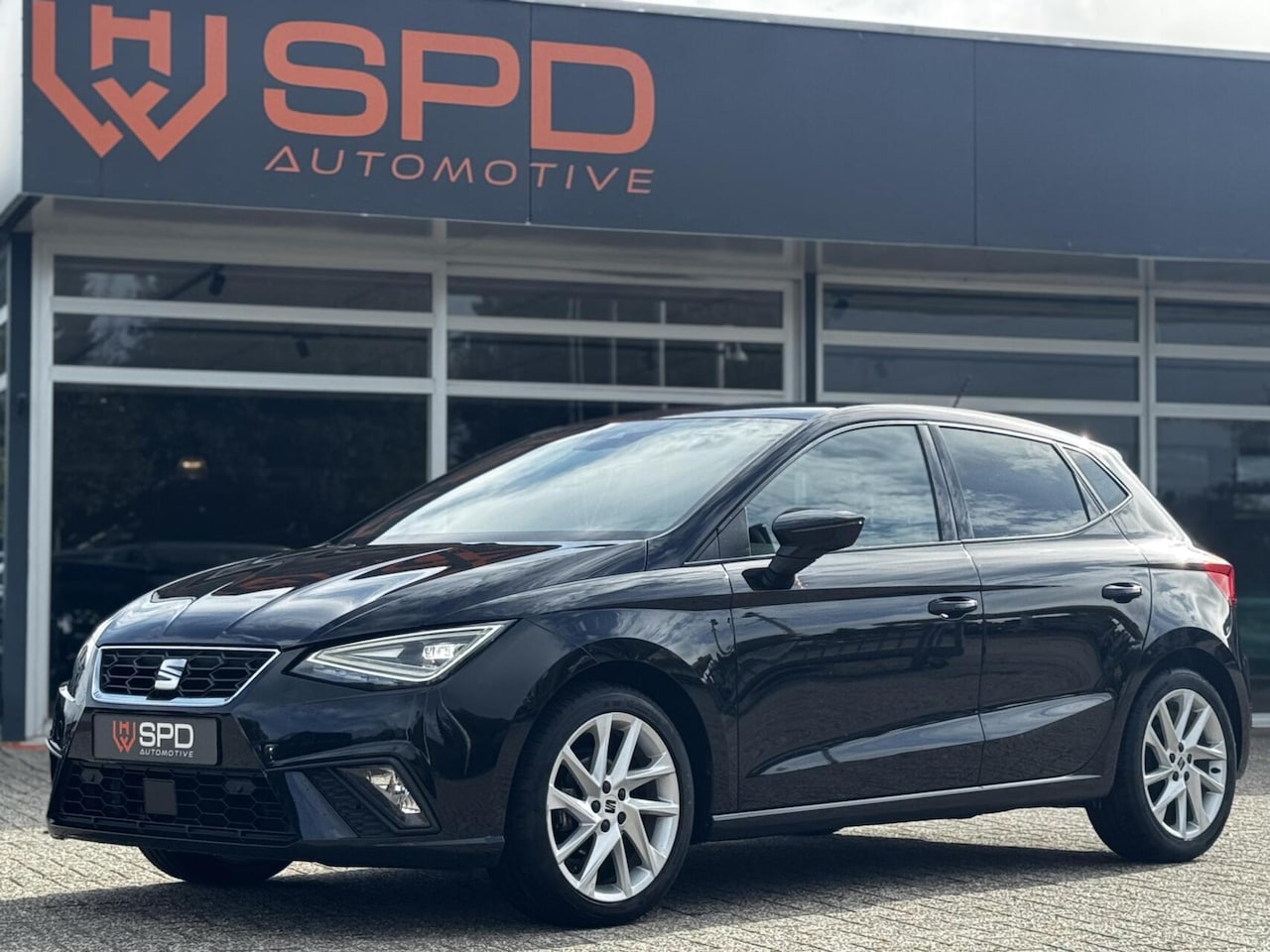 SEAT Ibiza - 1.0 EcoTSI FR|LED|17"|Clima|Carplay|PDC|ACC|BTW - AutoWereld.nl