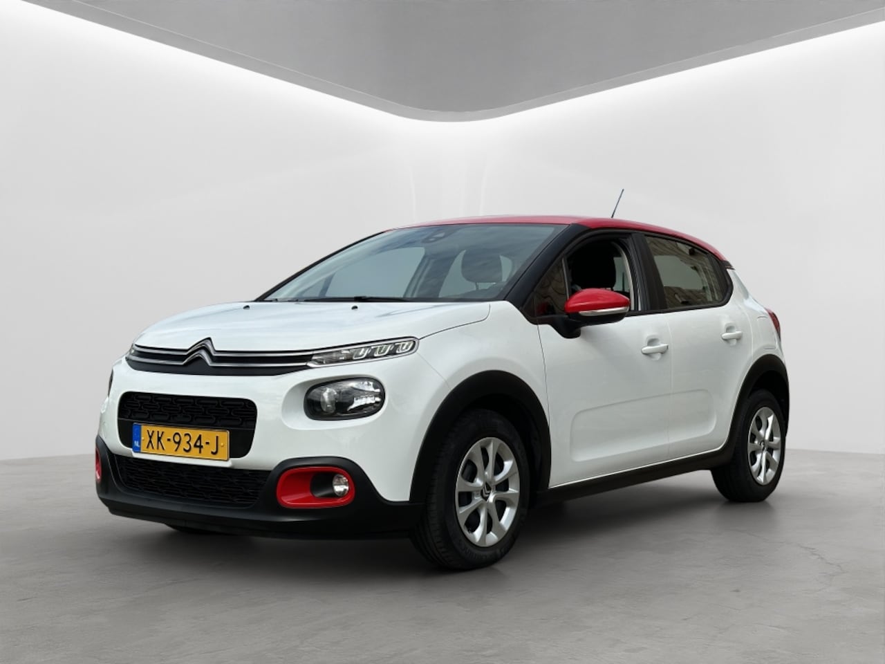 Citroën C3 - 1.2 PureTech Shine Navi Led PDC - AutoWereld.nl
