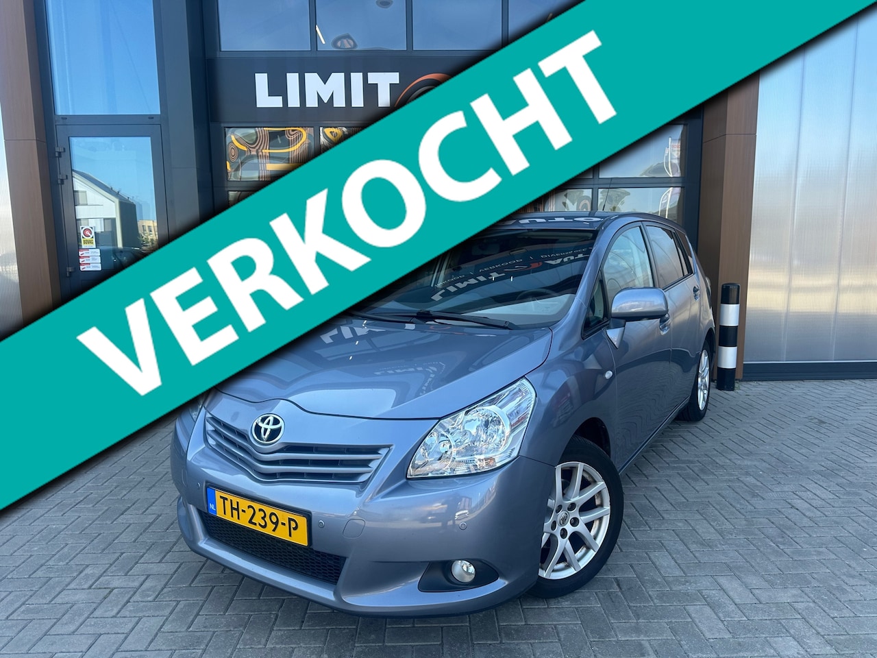 Toyota Verso - 1.8 VVT-i Business Titanium Climate/Cruise/Navi/Camera/Pdc.v+a/Trekhaak/Apk - AutoWereld.nl