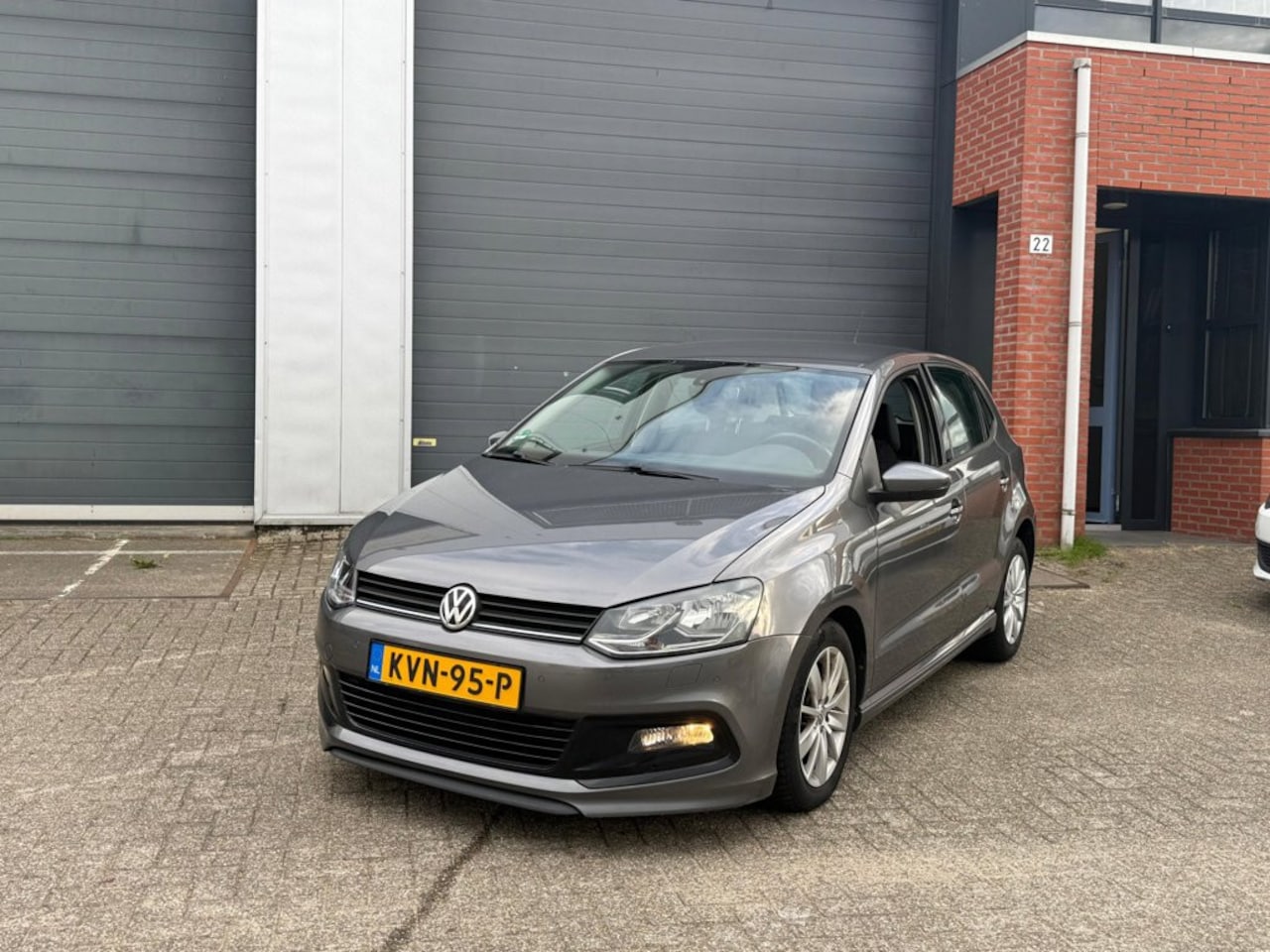 Volkswagen Polo - 1.0 Comfortline R-Line Connected Series - AutoWereld.nl