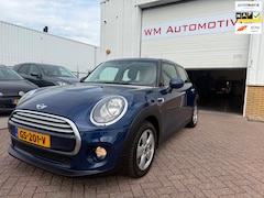 MINI 5-Deurs - 1.5 Cooper Business airco APK T/M 13-8-2027