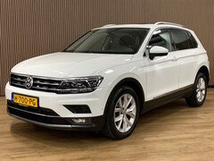 Volkswagen Tiguan - 1.5 TSI ACT Highline Business R|Automaat|Opendak|Navigatie|
