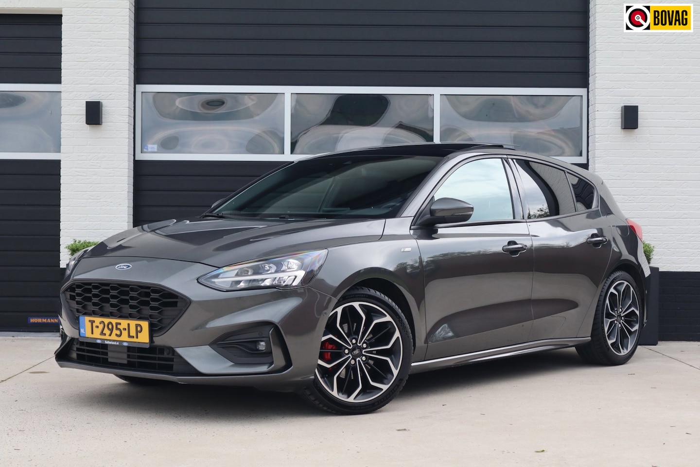 Ford Focus - 1.5 150pk EcoBoost ST-Line - Panoramadak - B&O - Winterpack - 18 inch - Design pack - LED - AutoWereld.nl
