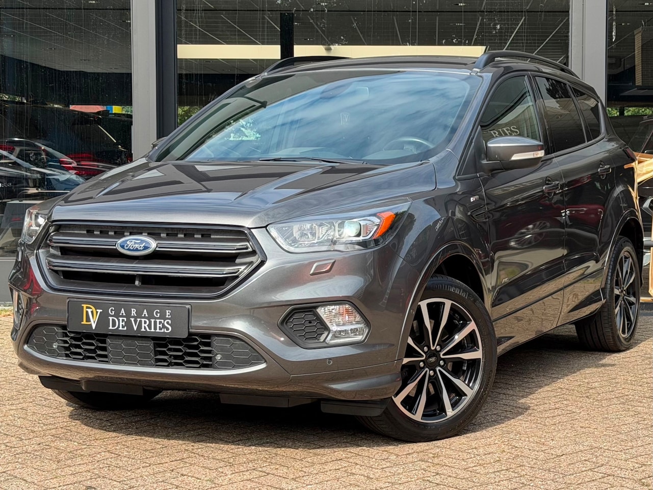 Ford Kuga - 1.5 EcoBoost ST Line AWD Automaat 1850kg Trekgewicht Garantie - AutoWereld.nl