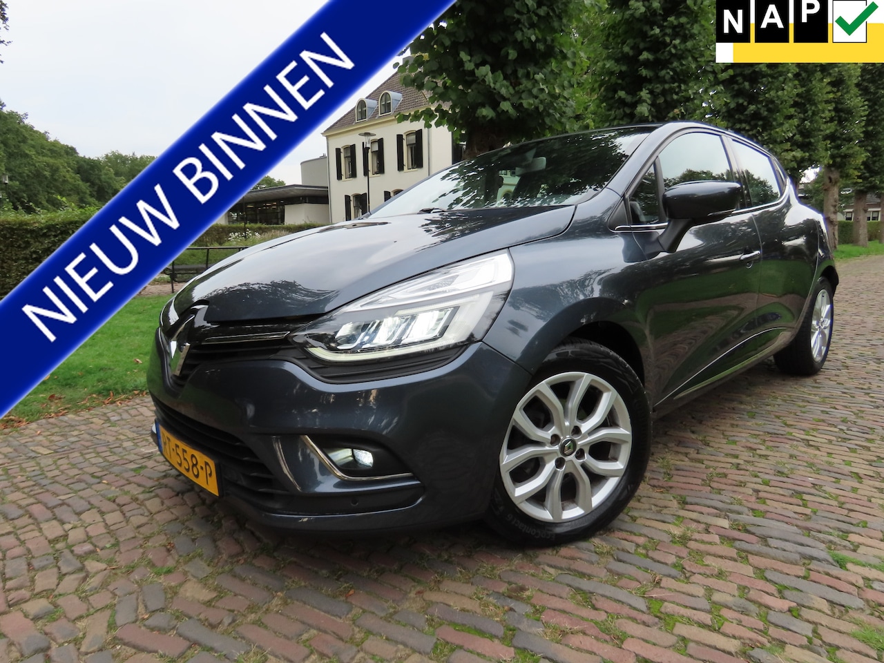 Renault Clio - 1.2 TCe Intens Leer/Stof Sportstoelen Ecc Cruisecontrol Navigatie Achteruitrijcamera Keyle - AutoWereld.nl