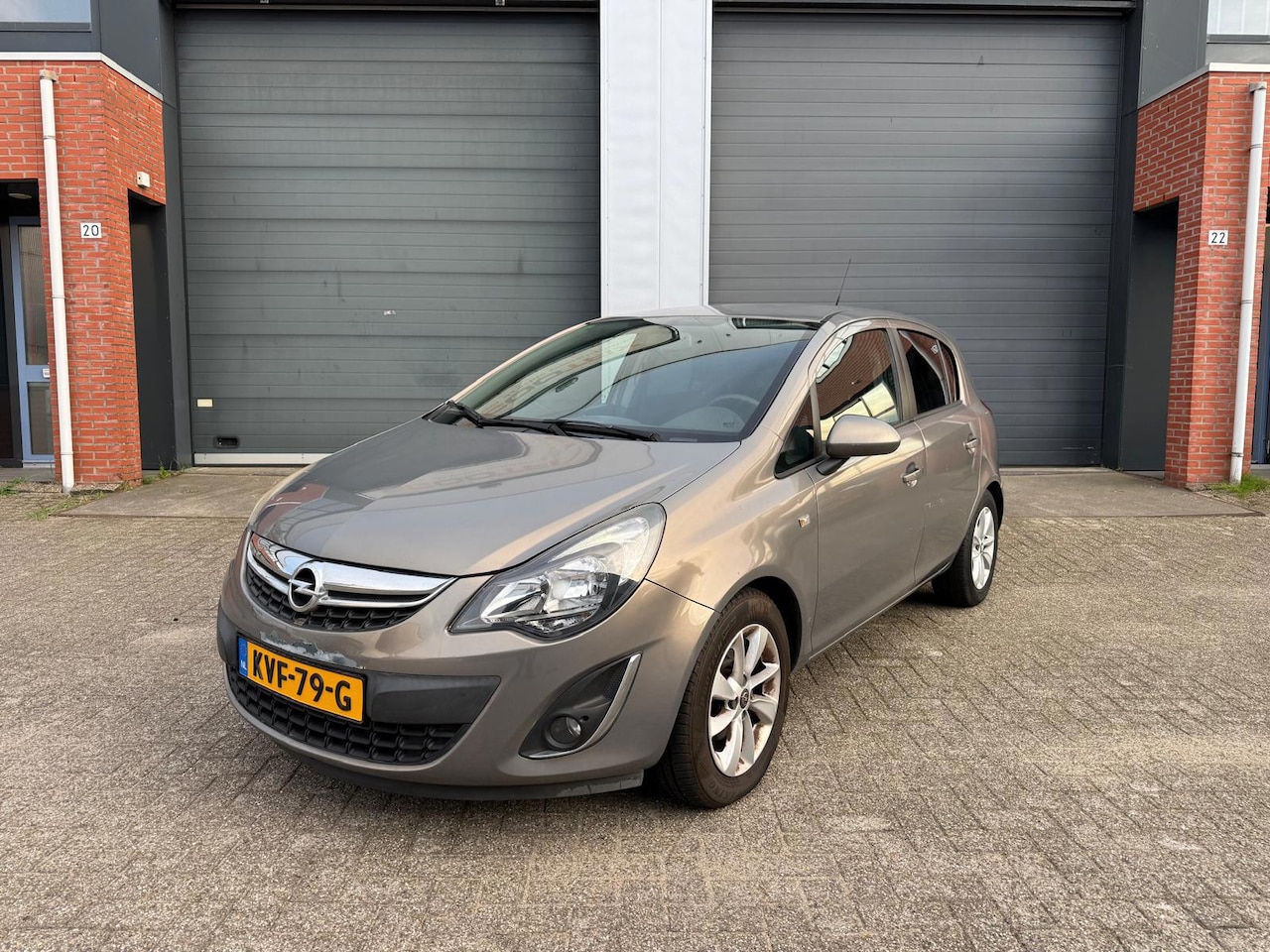Opel Corsa - 1.2-16V Cosmo 1.2-16V Cosmo - AutoWereld.nl