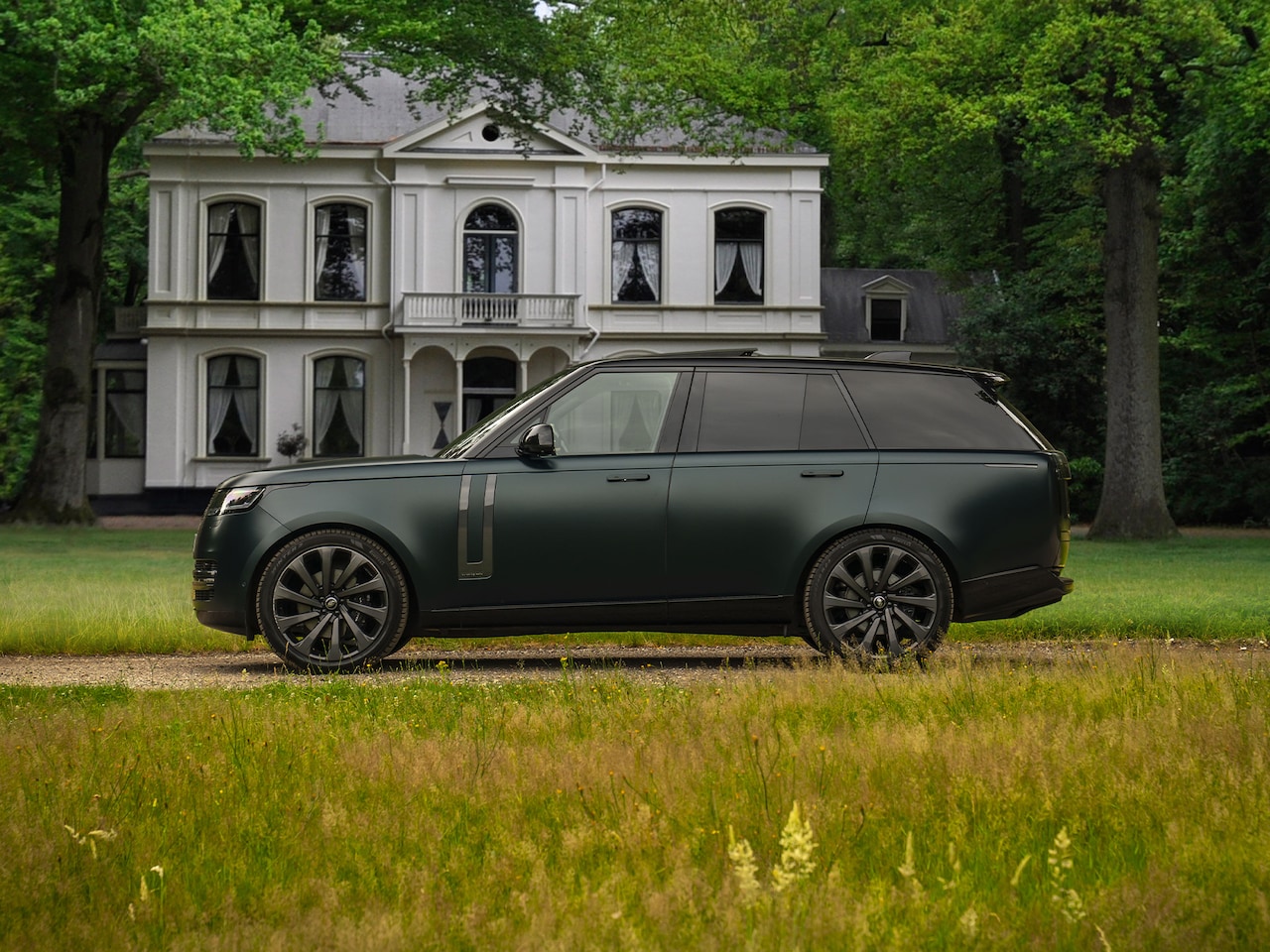 Land Rover Range Rover - 3.0 D350 Autobiography MHEV | Meridian Signature | Massage - AutoWereld.nl