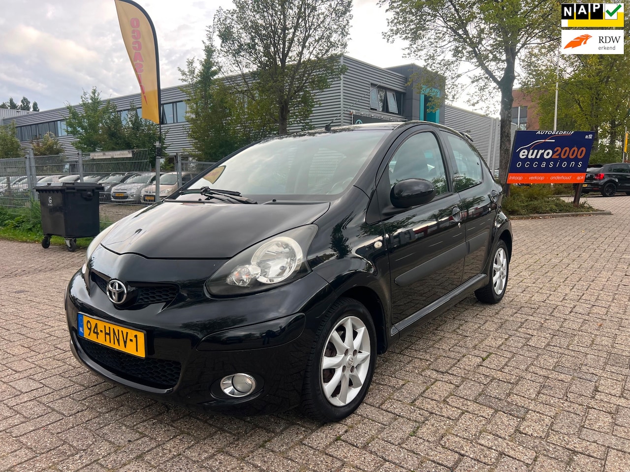 Toyota Aygo - 1.0-12V - Airco - 5Deurs - Zwart - Nette Staat - AutoWereld.nl