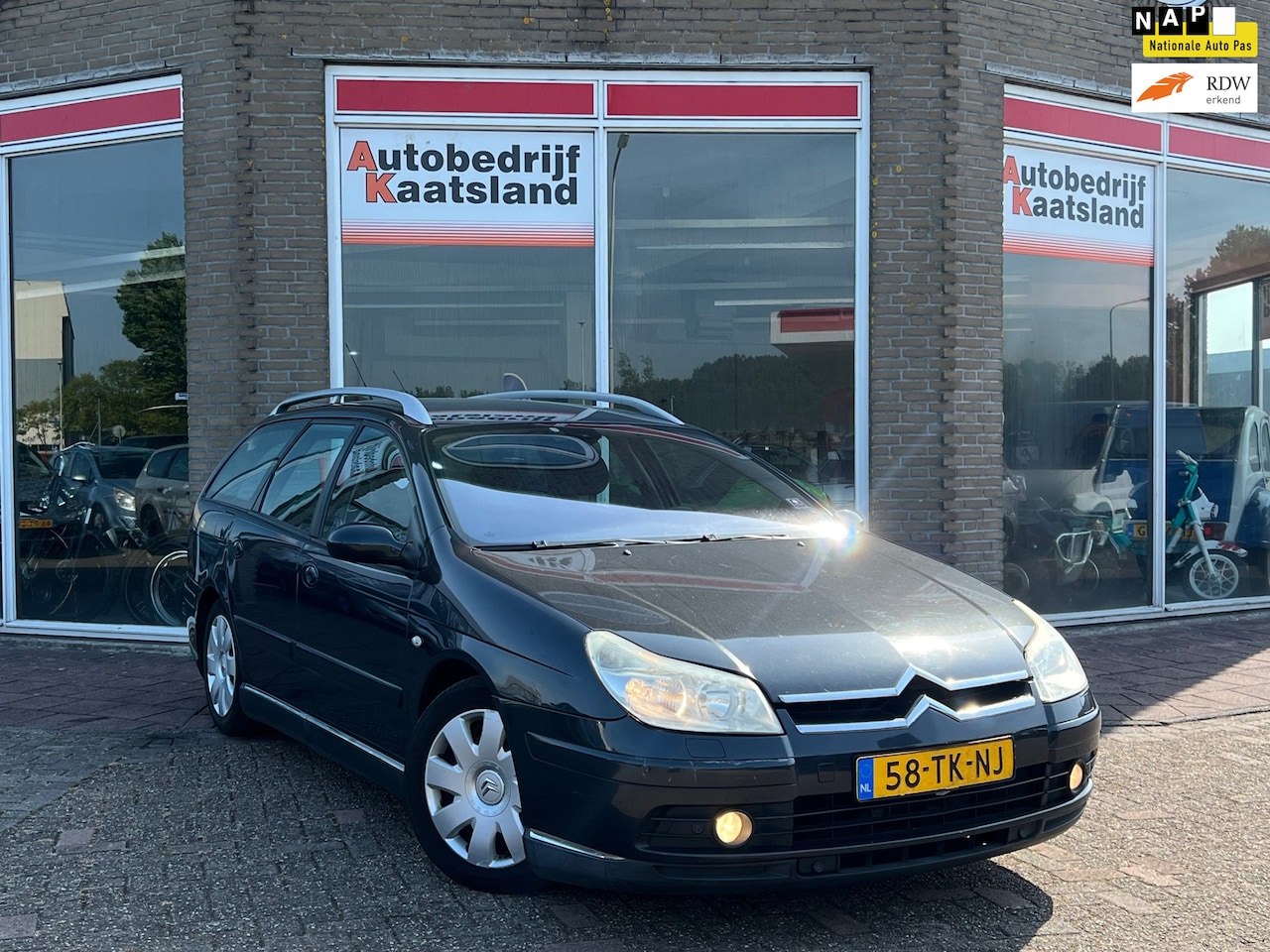 Citroën C5 Break - 1.8-16V Caractère - Cruise - Airco - AutoWereld.nl