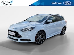 Ford Focus Wagon - 2.0 EcoBoost ST-3 | Recaro-Stoelen | Parkeer Camera | Leder | Cruise Control | Climate Con