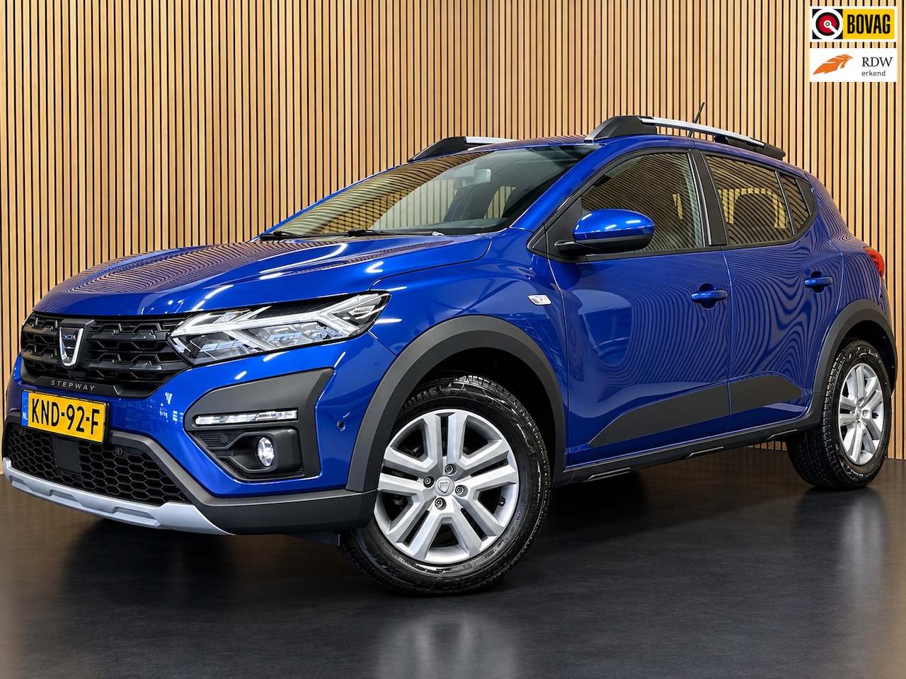 Dacia Sandero Stepway - 1.0 TCe 91 PK||NAVIGATIE|CAMERA|CARPLAY|CLIMATE+CRUISE CTRL|STOELVERWARMING|BLUETOOTH|PDC - AutoWereld.nl