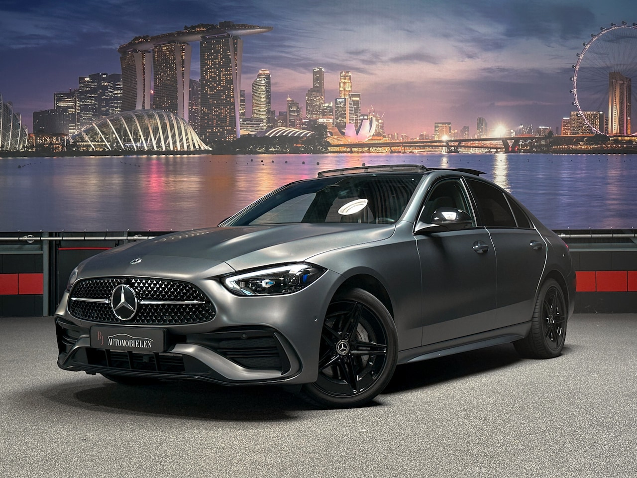 Mercedes-Benz C-klasse - C300 e AMG MatteGrijs|Memory|HeadUp|Sfeer|Panorama|360cam - AutoWereld.nl