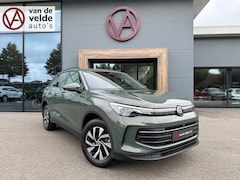 Volkswagen Tiguan - 1.5 eHybrid 204pk Life | Trekhaak | 360 Camera | Navigatie | Carplay | Adaptieve Cruise |