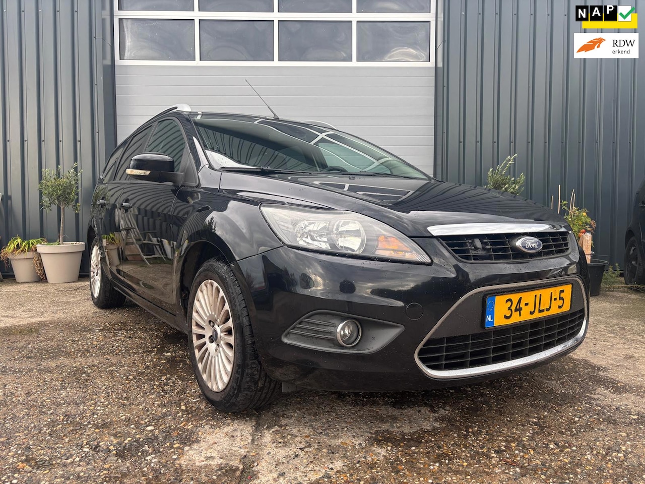 Ford Focus Wagon - 1.8 Titanium Flexi Fuel / Airco / 1e eigenaar - AutoWereld.nl