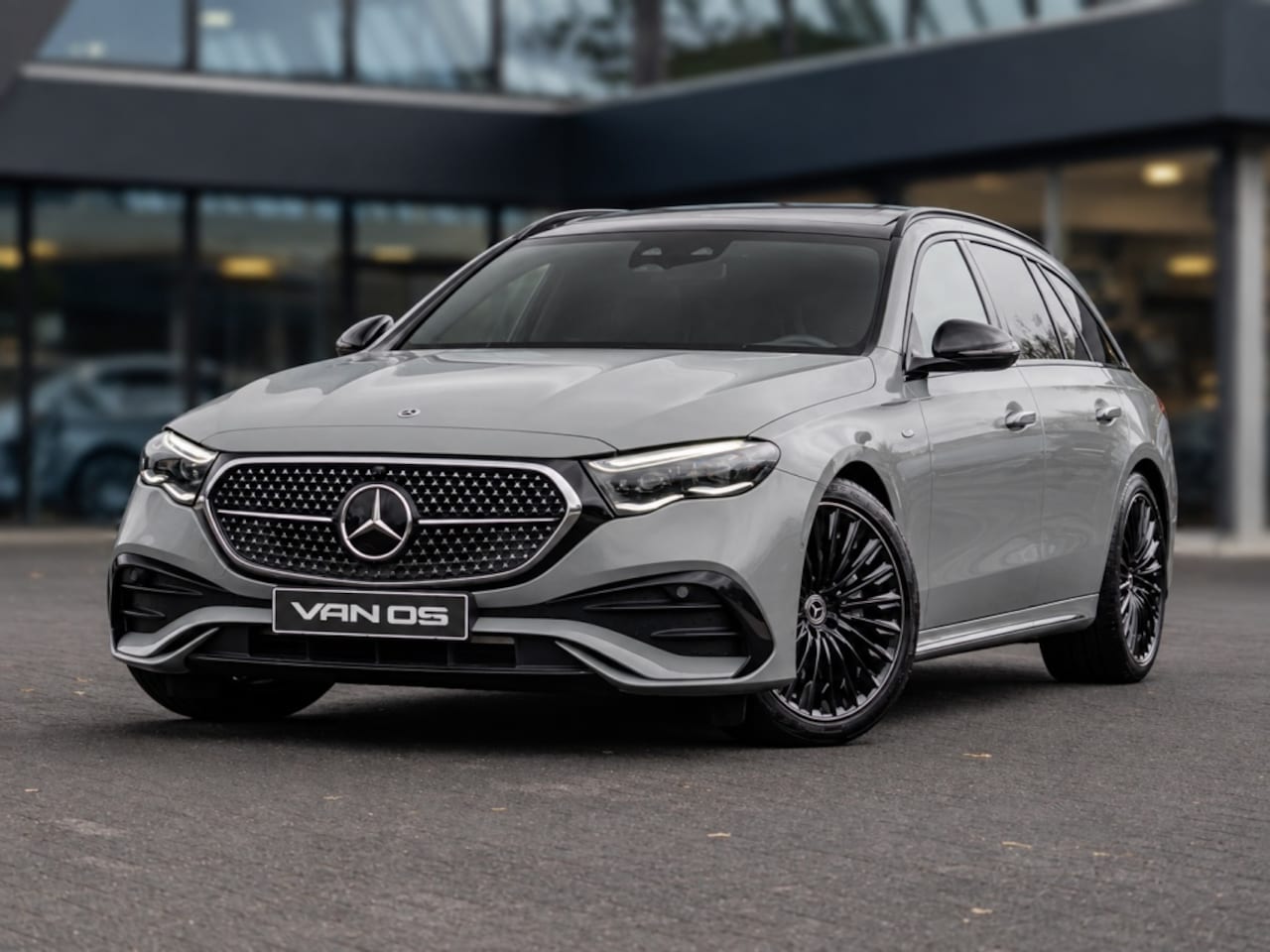 Mercedes-Benz E-klasse Estate - E 300e AMG Line Premium Plus | Rij-Assistentiepakket | Luchtvering | Trekhaak - AutoWereld.nl