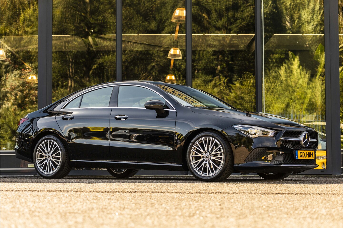 Mercedes-Benz CLA-Klasse - 180 Luxury Line sfeerverlichting - AutoWereld.nl