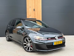 Volkswagen Golf - 2.0 TSI GTI Performance PANO|LEER|DYNAUDIO|CAM|VOL