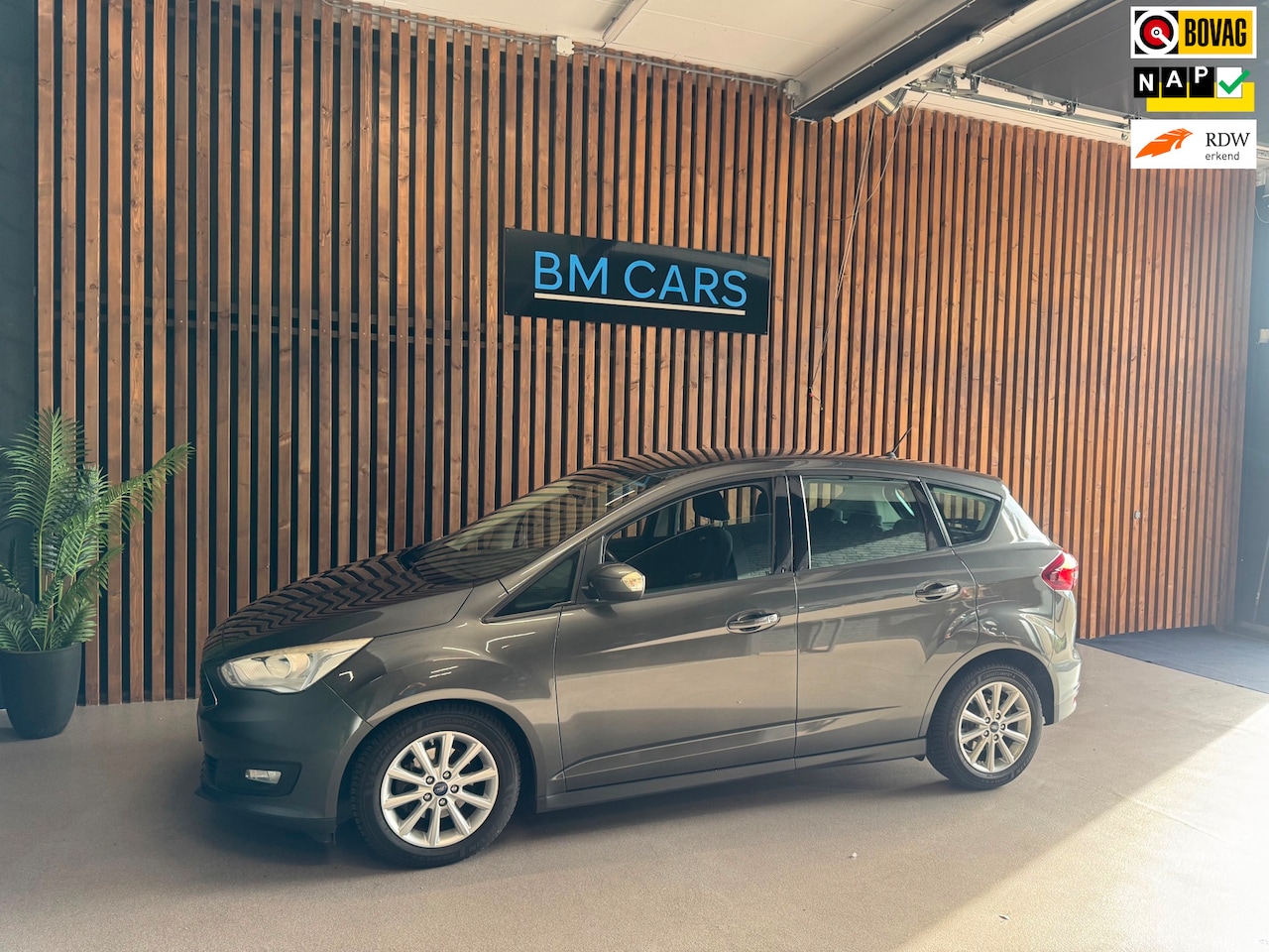 Ford C-Max - 1.0 Trekhaak,Navi, Pdc - AutoWereld.nl