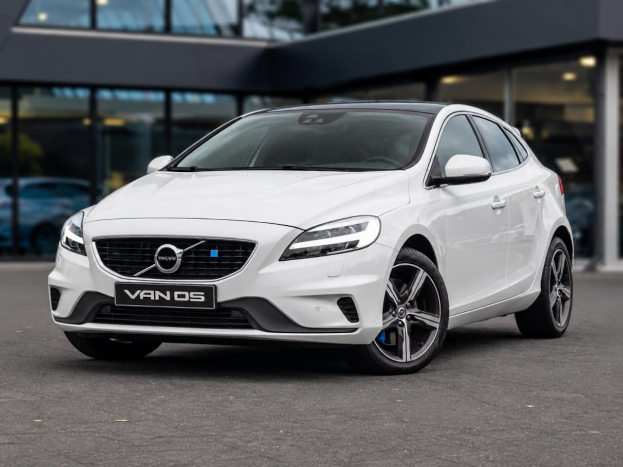 Volvo V40 - 2.0 T5 Inscription | R-Design | Polestar | Heico - AutoWereld.nl